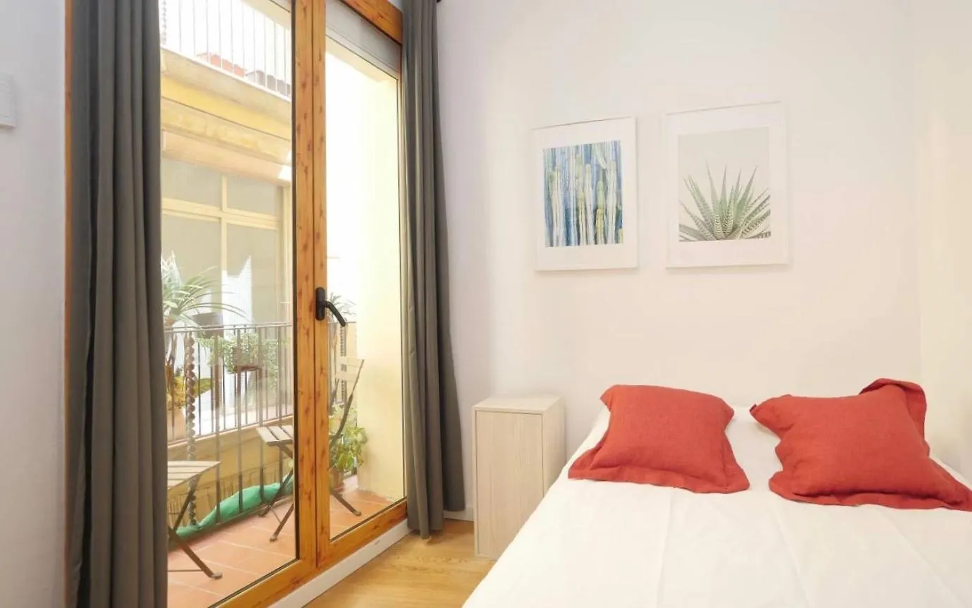 Oasis Apartments & Studios Old Town Center Barcelona