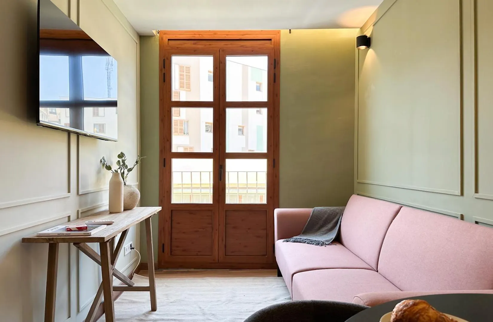 Oasis Apartments & Studios Old Town Center Barcelona