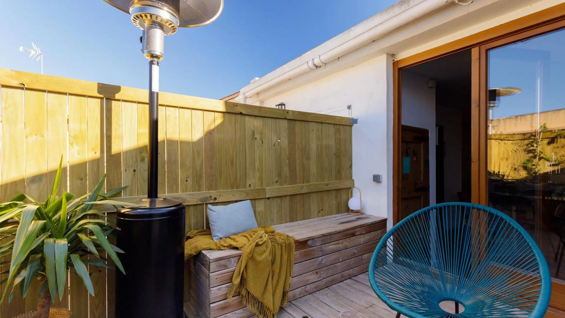 Oasis Apartments & Studios Old Town Center Barcelona 0*,  Spain