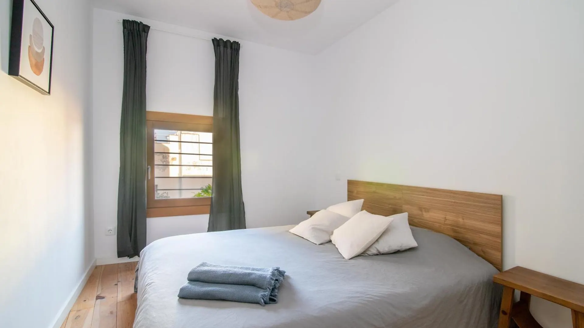 Oasis Apartments & Studios Old Town Center Barcelona Spain