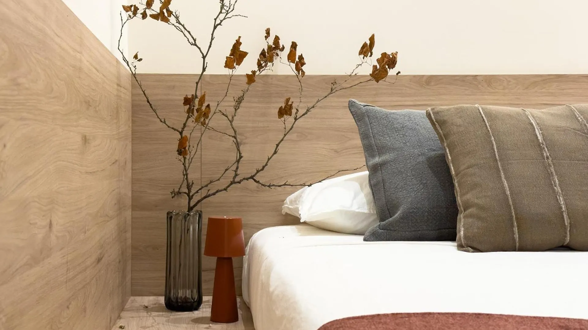 Oasis Apartments & Studios Old Town Center Barcelona Spain
