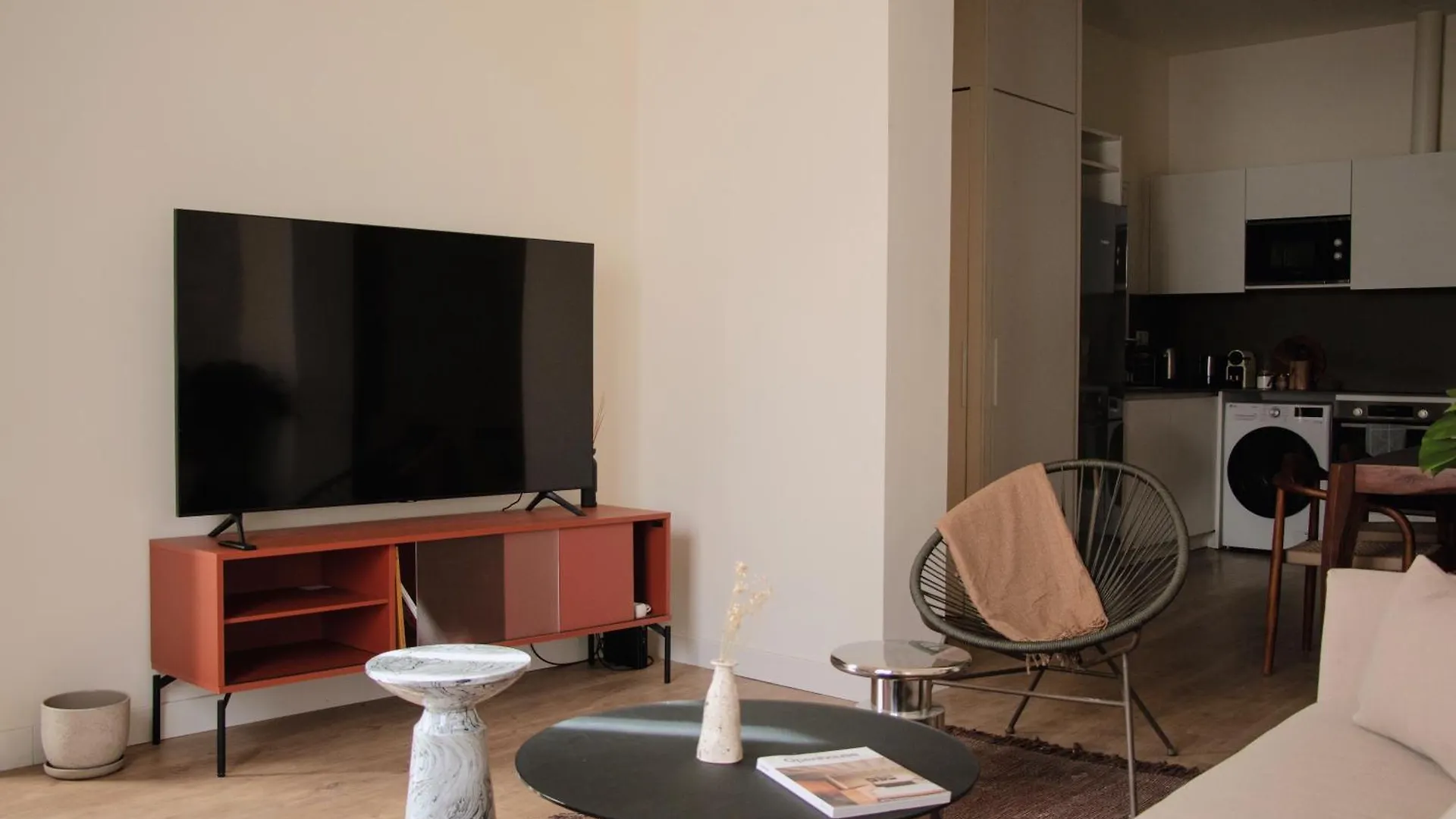 Oasis Apartments & Studios Old Town Center Barcelona