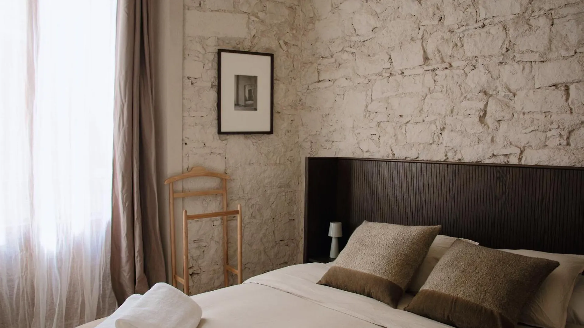 Oasis Apartments & Studios Old Town Center Barcelona 0*,