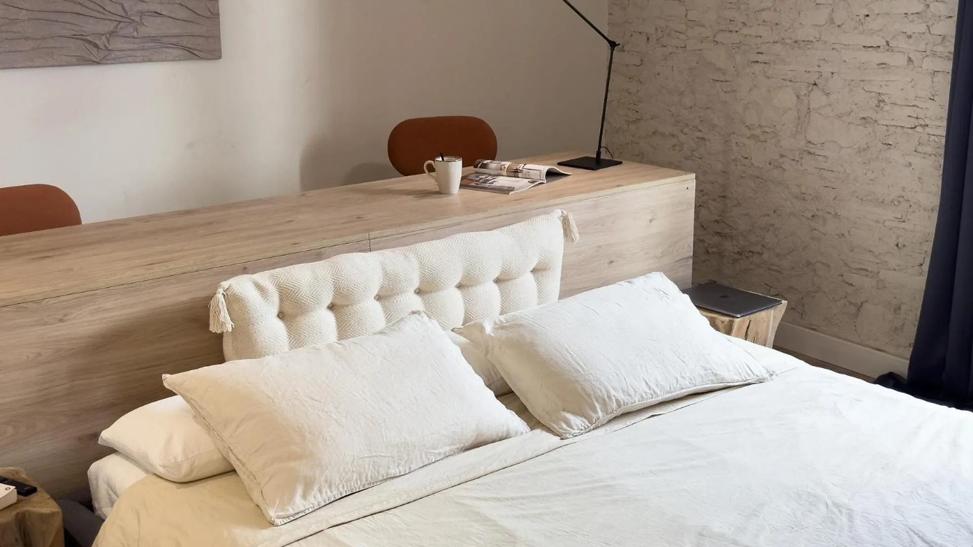 Oasis Apartments & Studios Old Town Center Barcelona Spain