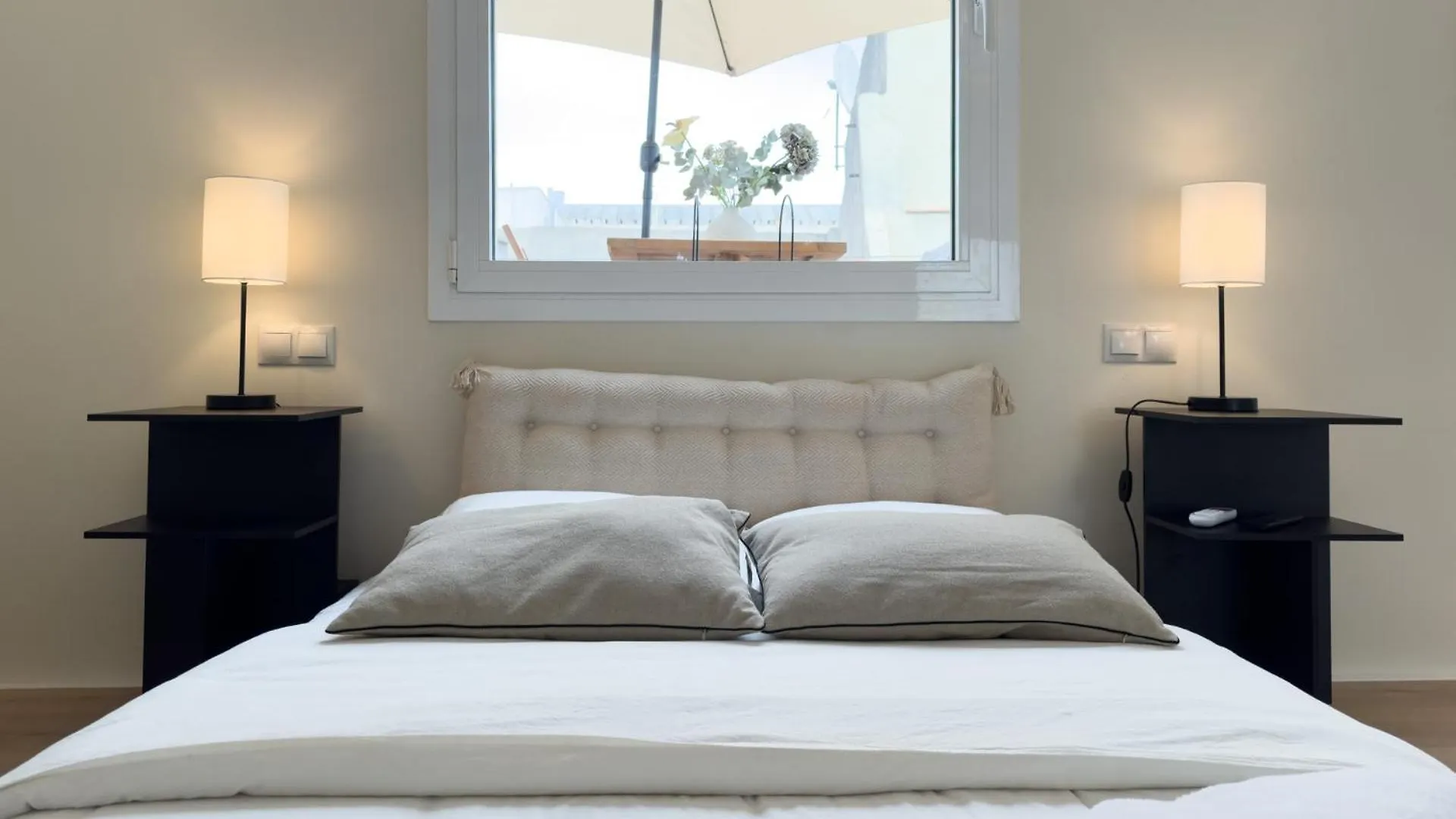 Oasis Apartments & Studios Old Town Center Barcelona