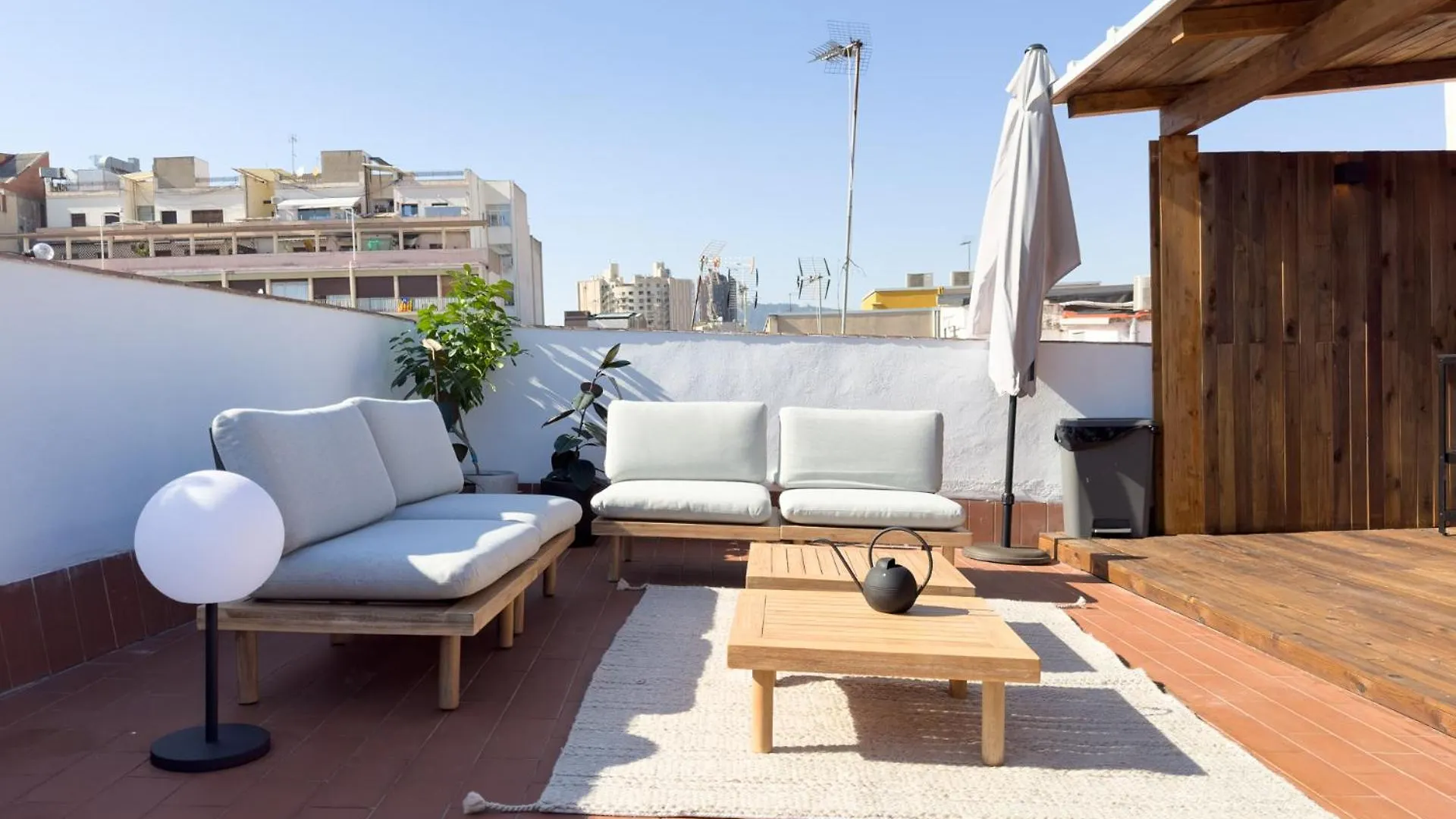 Oasis Apartments & Studios Old Town Center Barcelona
