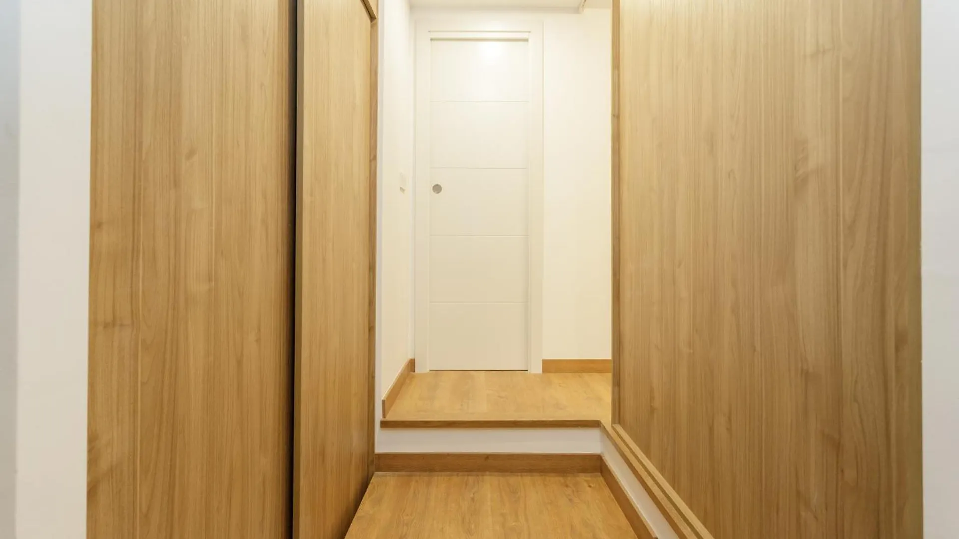 Oasis Apartments & Studios Old Town Center Barcelona